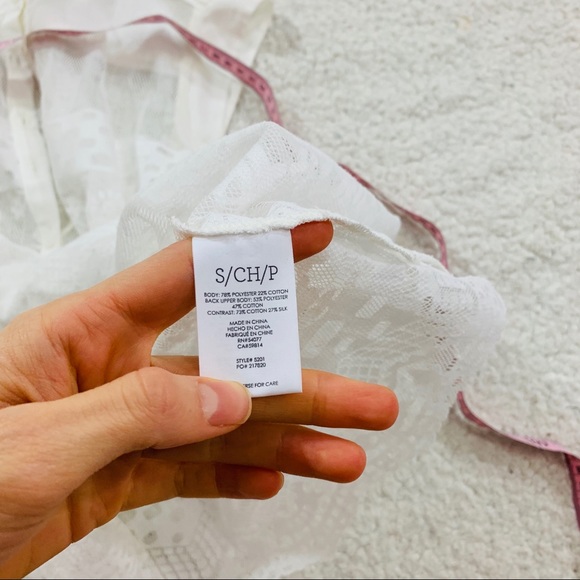 Cabi white sheer prudence blouse spring Easter sm - Picture 6 of 6